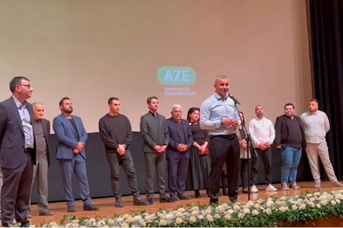 Qurban Qurbanov göz yaşlarını saxlaya bilmədi —VİDEO