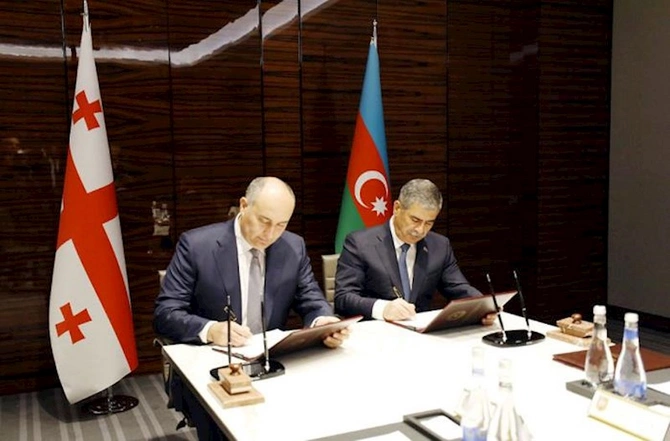 Azərbaycan və Gürcüstan arasında hərbi əməkdaşlıq planı İMZALANDI Azərbaycan və Gürcüstan arasında hərbi əməkdaşlıq planı İMZALANDI