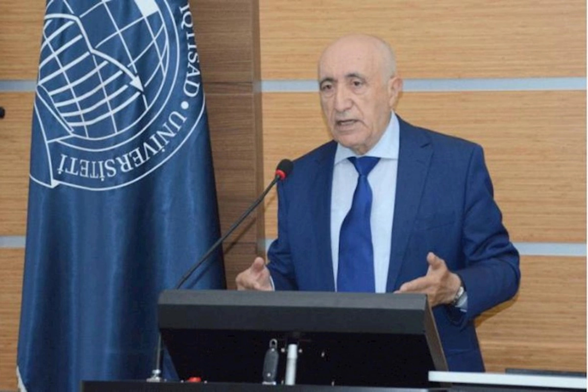 “Ortada tərbiyə qıtlığı var, bu da idarəetməylə bağlıdır” — Professor