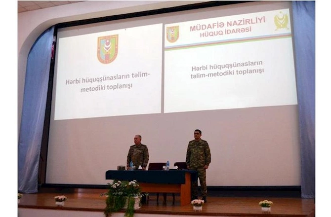 Hərbçilərin maaşının artırılması məsələsi müzakirə olundu