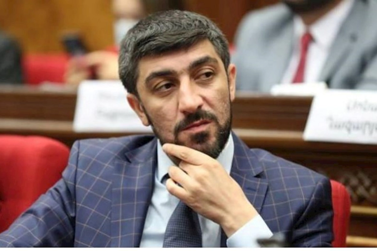 Erməni deputat Bakıya köçmək istəyir — FOTO