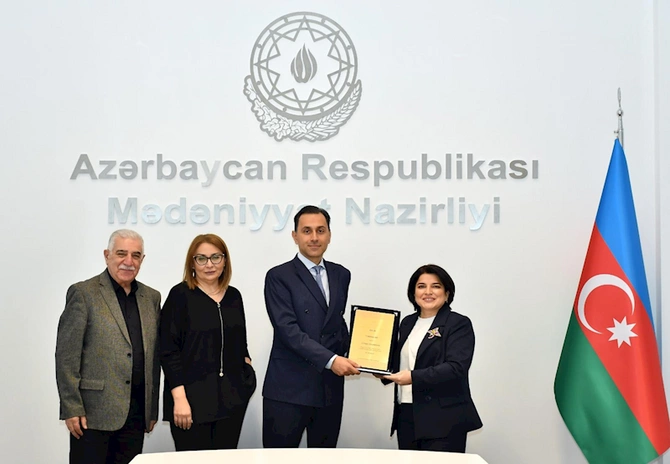 Pyes müsabiqəsi qaliblərinə mükafatlar təqdim olundu — FOTOLAR