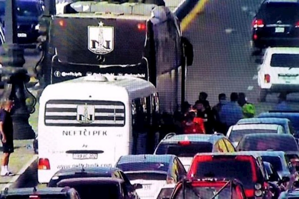 “Neftçi”nin avtobusu qəza keçirdi
