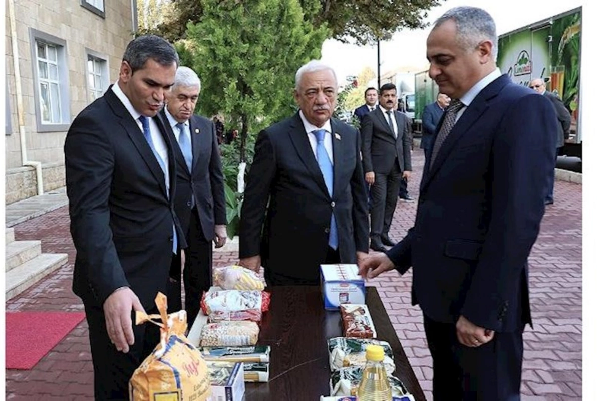 Zəfər Günü ilə əlaqədar Naxçıvanda 1250 ailəyə sovqat göndərilib — FOTOLAR