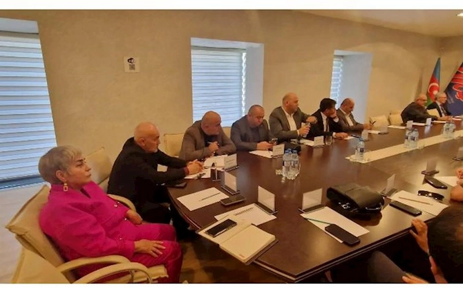 Mətbuat Şurası və MEDİA region mediasının durumunu müzakirə etdi — FOTOLAR