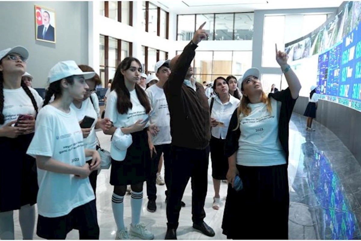 “Azərbaycan” İES-ə ekskursiya təşkil edildi — FOTOLAR