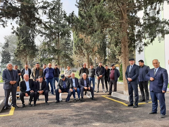 Kimi kəndin qazlaşmasını, kimi də qazlaşan kəndə mavi yanacağın verilməsini xahiş etdi — FOTOLAR