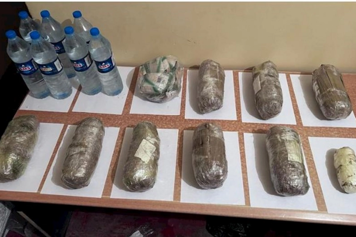 İran-Azərbaycan sərhədində 5 kiloqrama yaxın narkotik tapıldı