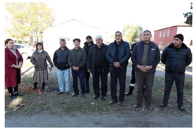 Qazaxın Kosalar kənd sakinləri Açıq mikrofonda — FOTO Qazaxın Kosalar kənd sakinləri Açıq mikrofonda — FOTO