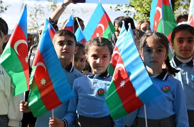 Laçında “Bayraq yürüşü” — FOTOLAR