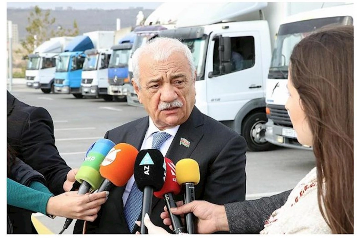 AHİK Zəfər Günü ilə əlaqədar 4200 ailəyə sovqat göndərib — FOTOLAR