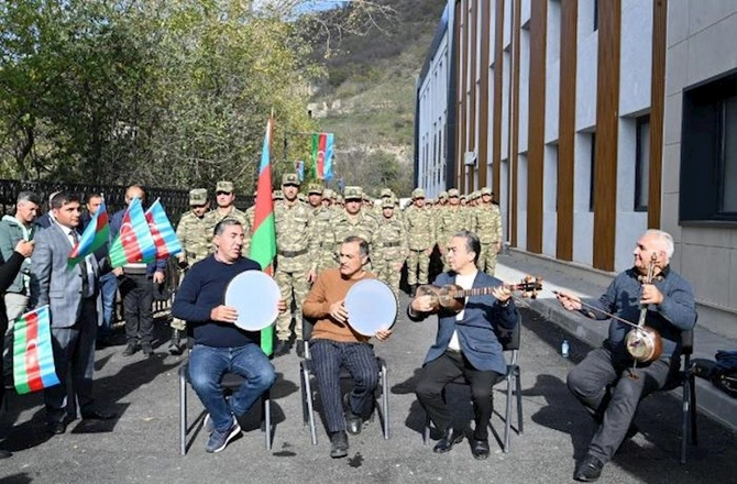 Laçında “Bayraq yürüşü” — FOTOLAR