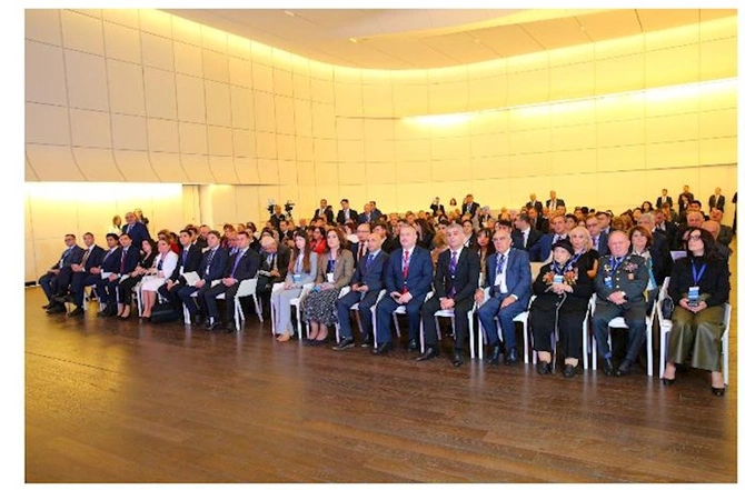 Bakıda QHT mövzusunda forum keçirildi — FOTOLAR