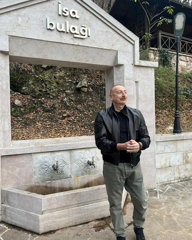 Prezident İsa bulağında — Mehriban Əliyeva fotolar paylaşdı