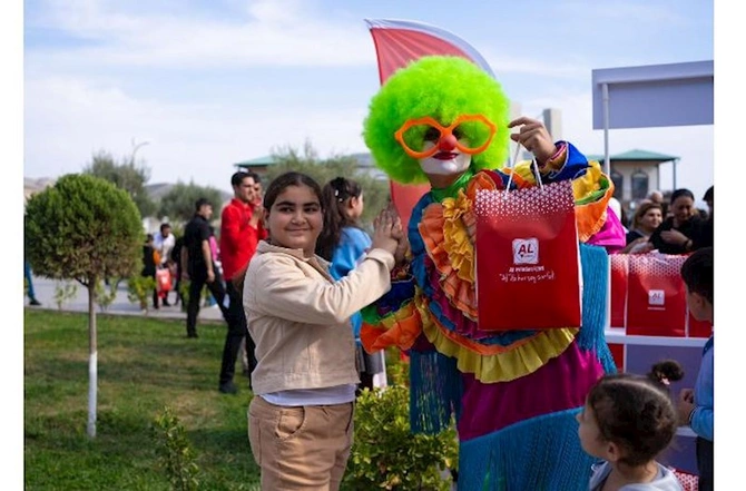 “AL Market” Ağalı kəndindəki məktəbliləri Zəfər Günü münasibətilə təbrik etdi — FOTO