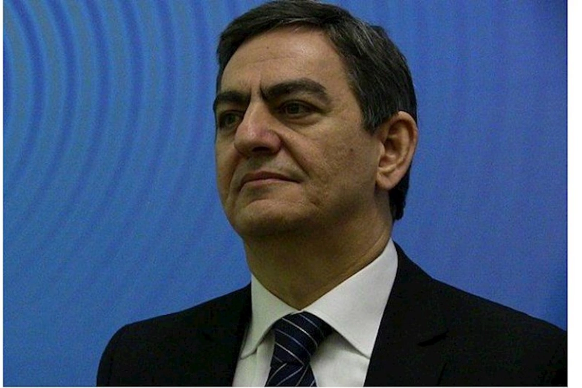Əli Kərimli öz “bostanına daş atdı”: Kreslodan əl çəkəcəkmi?