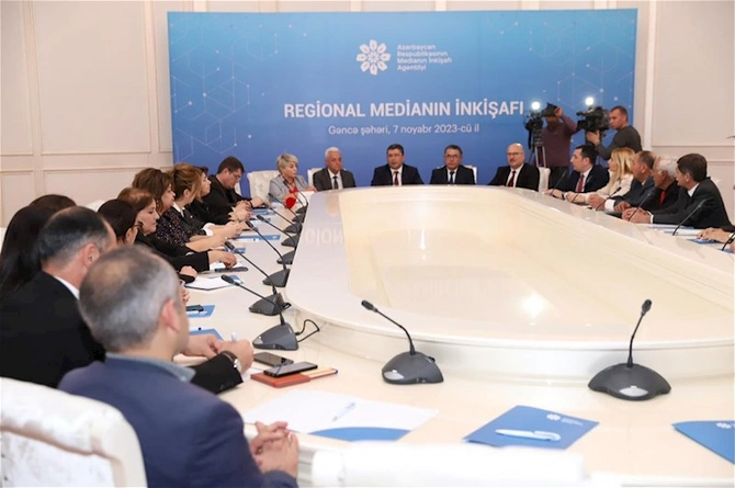 “Regional Medianın İnkişafı” layihəsi çərçivəsində media nümayəndələri ilə növbəti görüş Gəncə şəhərində keçirilib — FOTOLAR