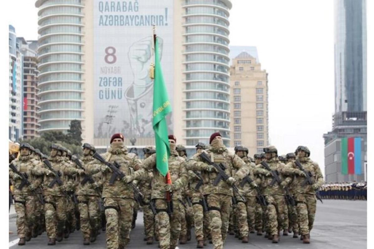 Azərbaycan Zəfər Gününü qeyd edir