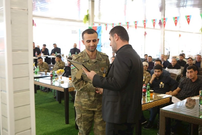 Mayak karqo şirkəti Zəfər Gününü şəhid ailələri və qazilərlə birlikdə qeyd etdi — FOTOLAR