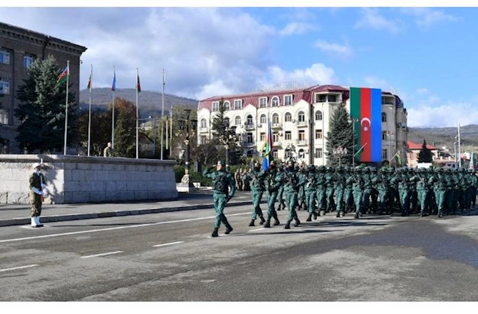 Xankəndi paradına Kərim Vəliyev komandanlıq edib Xankəndi paradına Kərim Vəliyev komandanlıq edib