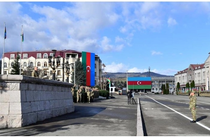 Xankəndi paradına Kərim Vəliyev komandanlıq edib Xankəndi paradına Kərim Vəliyev komandanlıq edib