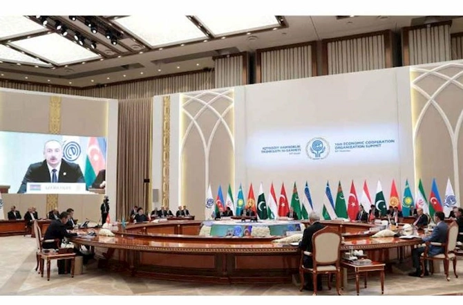 İlham Əliyev ECO-nun 16-cı Zirvə toplantısında iştirak edib — YENİLƏNİB İlham Əliyev ECO-nun 16-cı Zirvə toplantısında iştirak edib — YENİLƏNİB