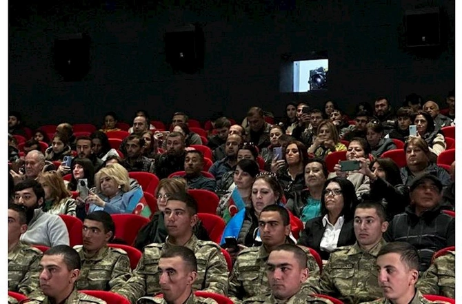 Laçında kinoteatr açıldı — FOTO Laçında kinoteatr açıldı — FOTO