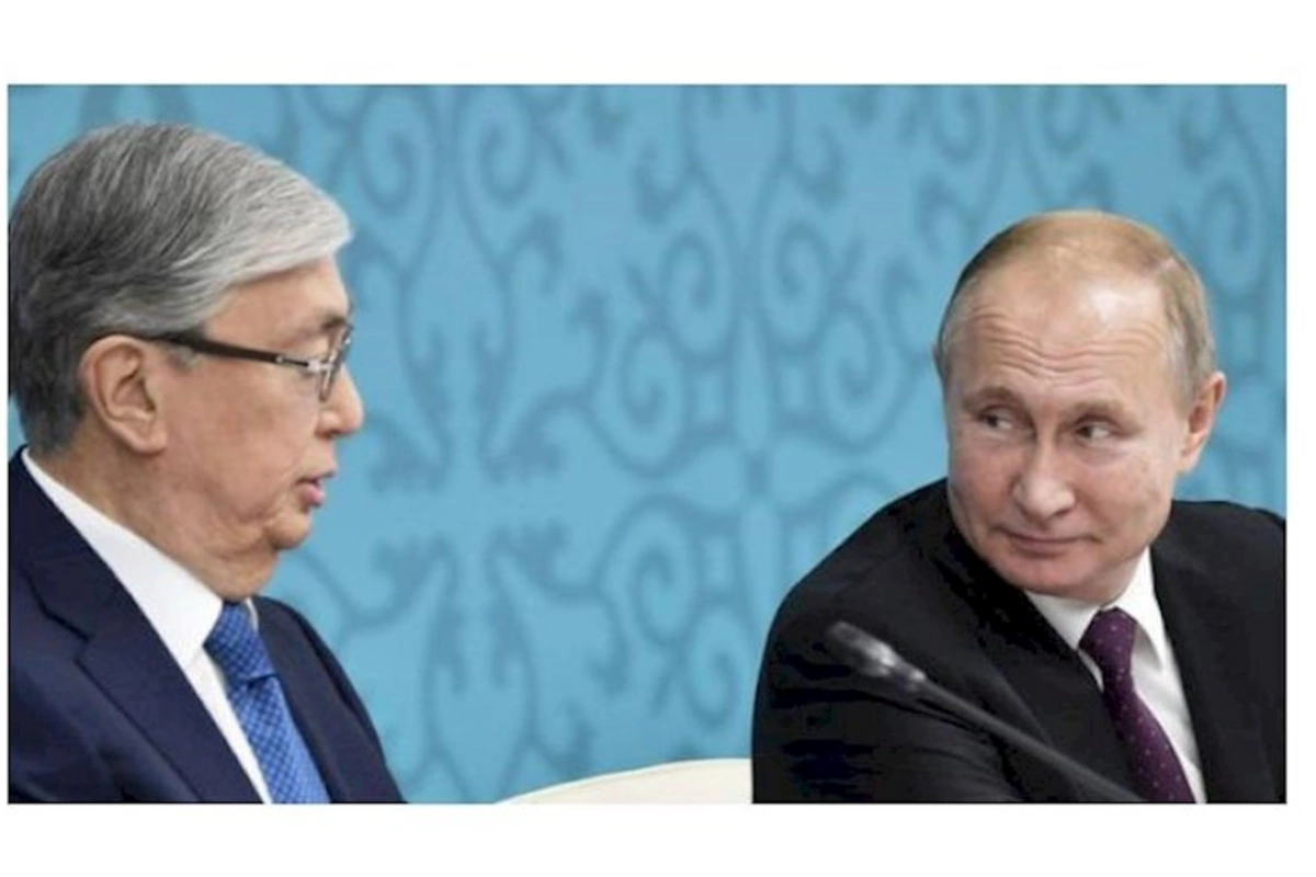 Putin yenə Tokayevin atasının adını səhv dedi