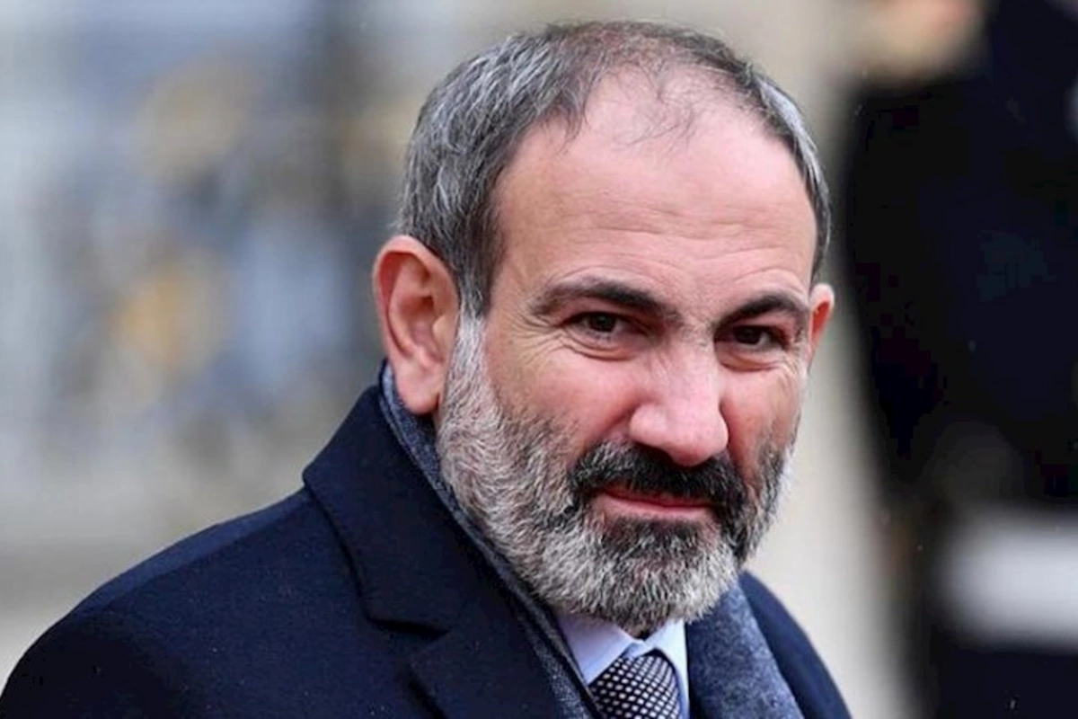 Nikol Paşinyan Fransaya getdi
