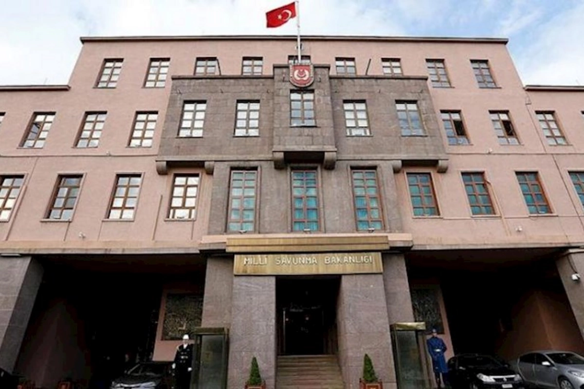 Türkiyə MN Dövlət Bayrağı Günü münasibətilə Azərbaycanı təbrik etdi