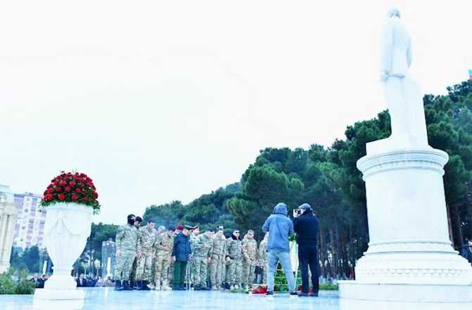 Abşeronda Heydər Əliyevin əziz xatirəsi dərin ehtiramla yad edildi — FOTOLAR