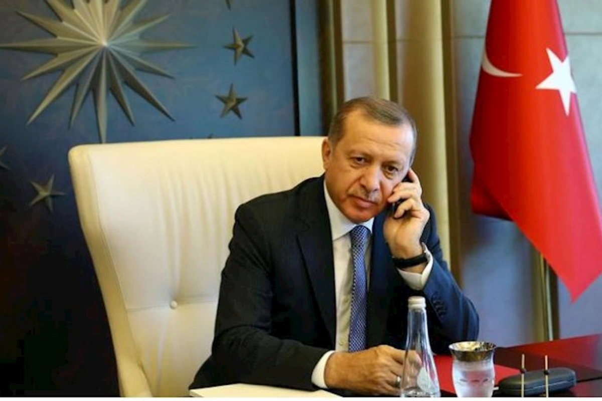 Ərdoğan məşhur müğənniyə zəng etdi