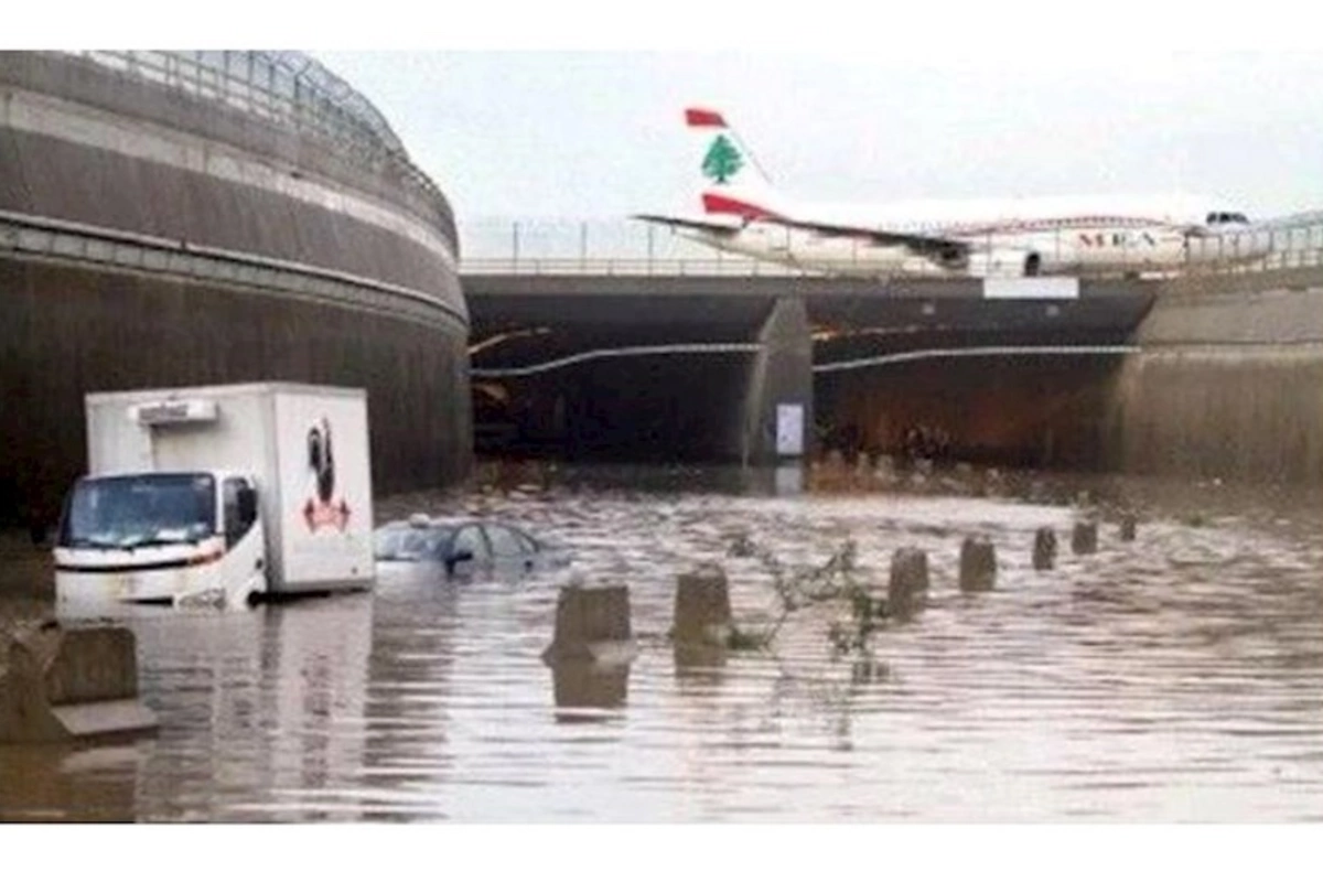 Beyrut beynəlxalq hava limanını su basdı
