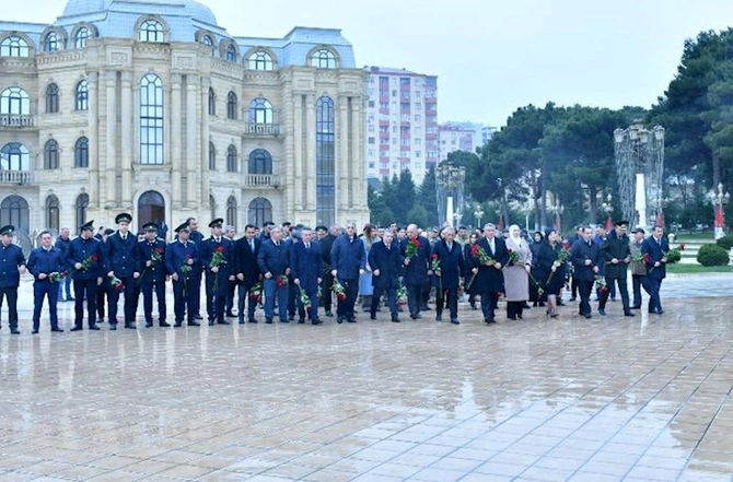 Abşeronda Heydər Əliyevin əziz xatirəsi dərin ehtiramla yad edildi — FOTOLAR
