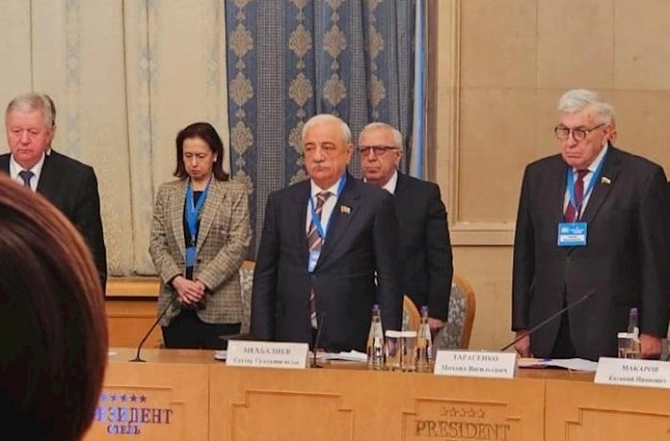 Moskvada ÜHİK-nın Qurultayı keçirildi — FOTOLAR Moskvada ÜHİK-nın Qurultayı keçirildi — FOTOLAR