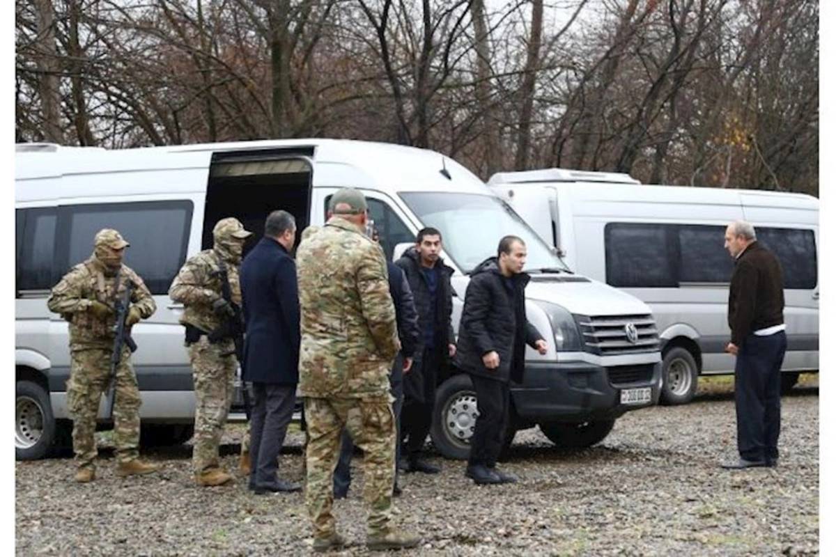 Səkkiz ayın acılarını unutdurmaq istəyirik — Hüseynin anası