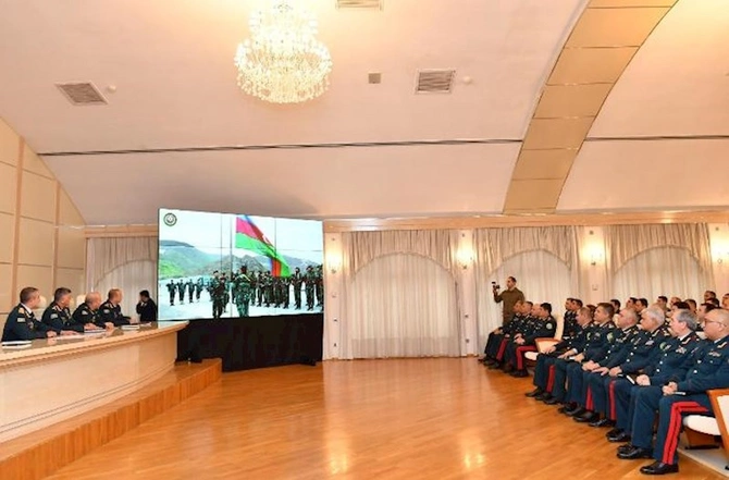 DSX-də xidməti-döyüş fəaliyyətinin yekunlarına dair müşavirə keçirildi — FOTOLAR