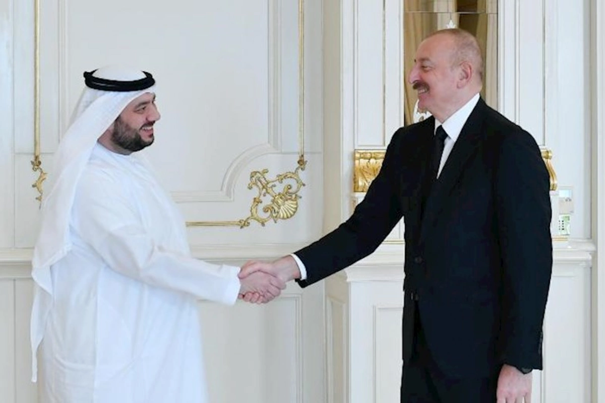 Prezident İlham Əliyev BƏƏ-nin investisiya nazirini qəbul etdi