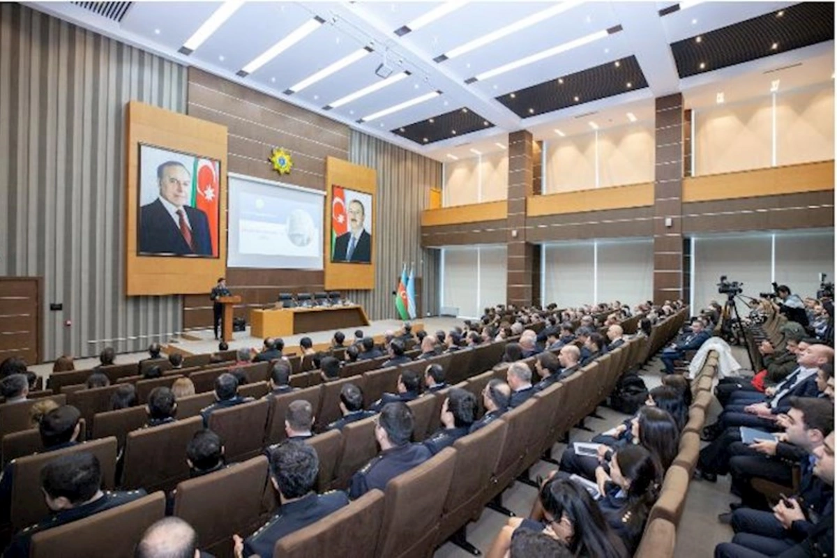 Bakı Baş Gömrük İdarəsinə mediatur təşkil edildi — FOTOLAR