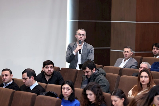 Bakı Baş Gömrük İdarəsinə mediatur təşkil edildi — FOTOLAR
