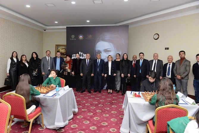 Qənirə Paşayevanın xatirəsinə həsr edilmiş şahmat turnirinin açılış mərasimi keçirilib Qənirə Paşayevanın xatirəsinə həsr edilmiş şahmat turnirinin açılış mərasimi keçirilib