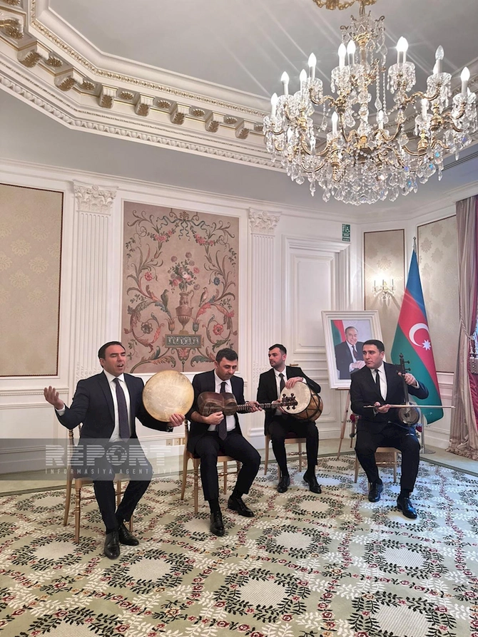 Parisdə Dünya Azərbaycanlılarının Həmrəylik Günü qeyd edilib