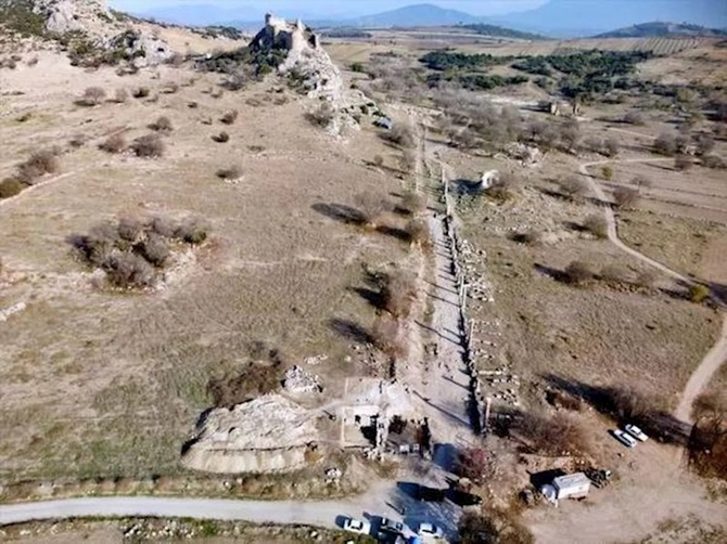 Türkiyədə qədim ilahənin məbədi tapıldı — FOTOLAR