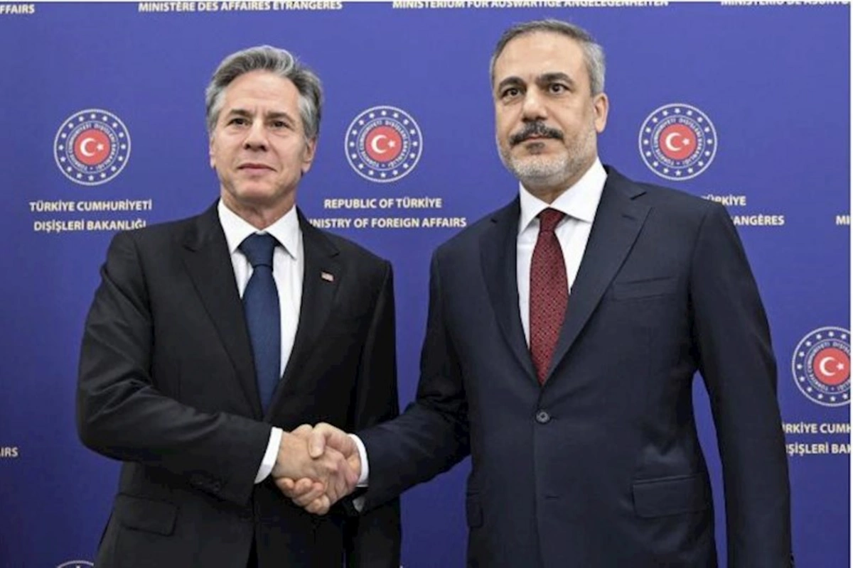 Hakan Fidan Blinkenlə telefon danışığı aparıb