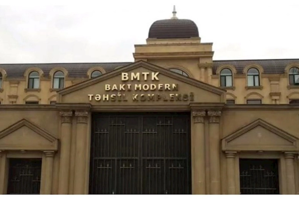Bakı Modern Təhsil Kompleksində müəllim döyüldü — Həbs olunan var...