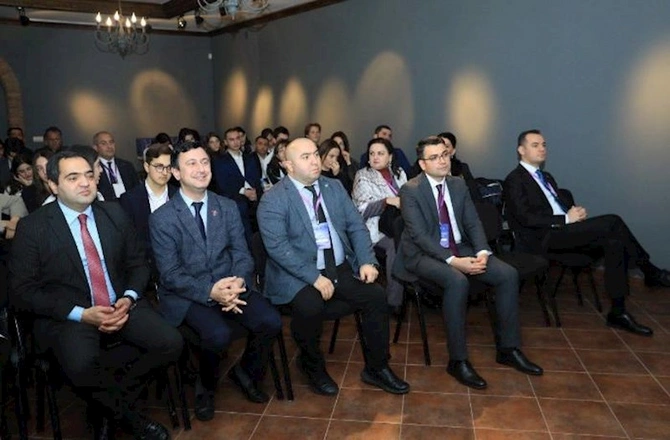 Tbilisidə Qərbi Azərbaycana qayıdışla bağlı Gürcüstan Forumu keçirildi — FOTOLAR Tbilisidə Qərbi Azərbaycana qayıdışla bağlı Gürcüstan Forumu keçirildi — FOTOLAR