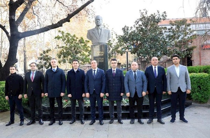 Tbilisidə Qərbi Azərbaycana qayıdışla bağlı Gürcüstan Forumu keçirildi — FOTOLAR Tbilisidə Qərbi Azərbaycana qayıdışla bağlı Gürcüstan Forumu keçirildi — FOTOLAR