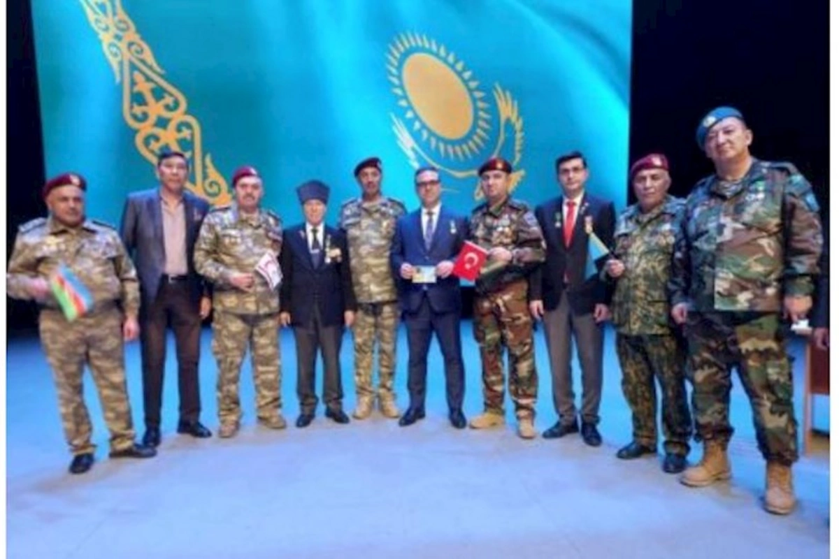 QHT sədri və müharibə veteranları təltif olunublar