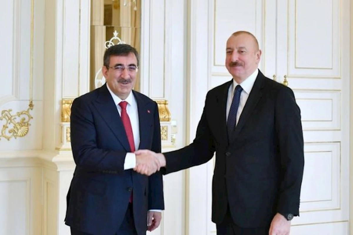İlham Əliyev Cevdet Yılmazı qəbul edib