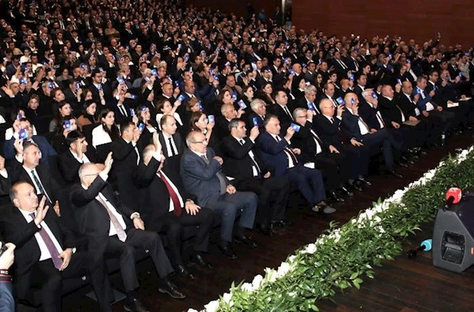 AHİK-in növbədənkənar VI Qurultayı keçirildi — FOTOLAR
